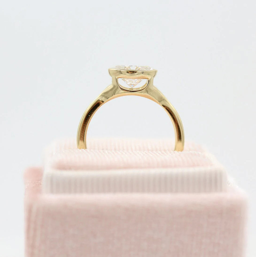 1.5 CT East West Oval Cut Moissanite Solitaire Engagement Ring