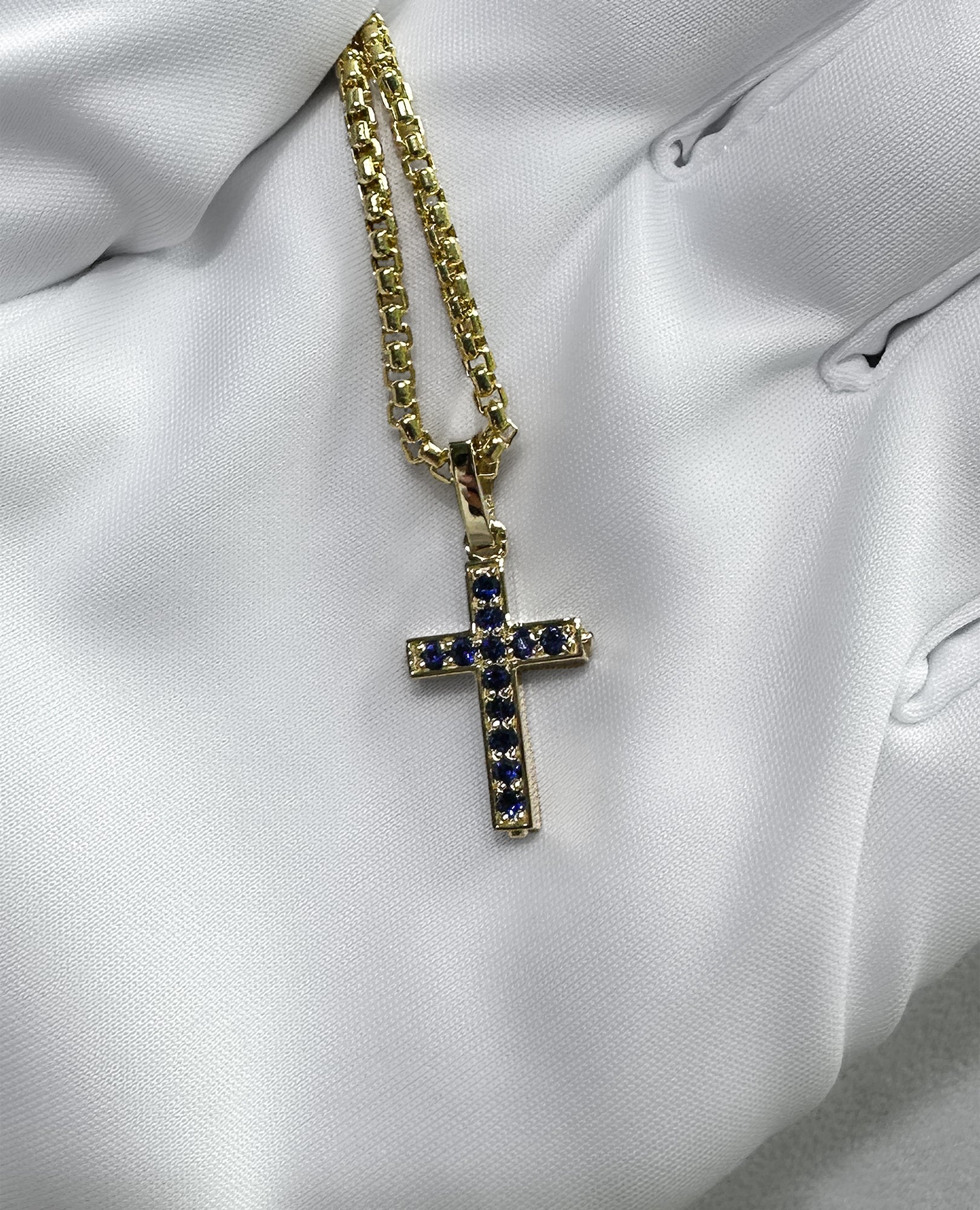 MINI CROSS Gold Pendant with 0.25ct Sapphires