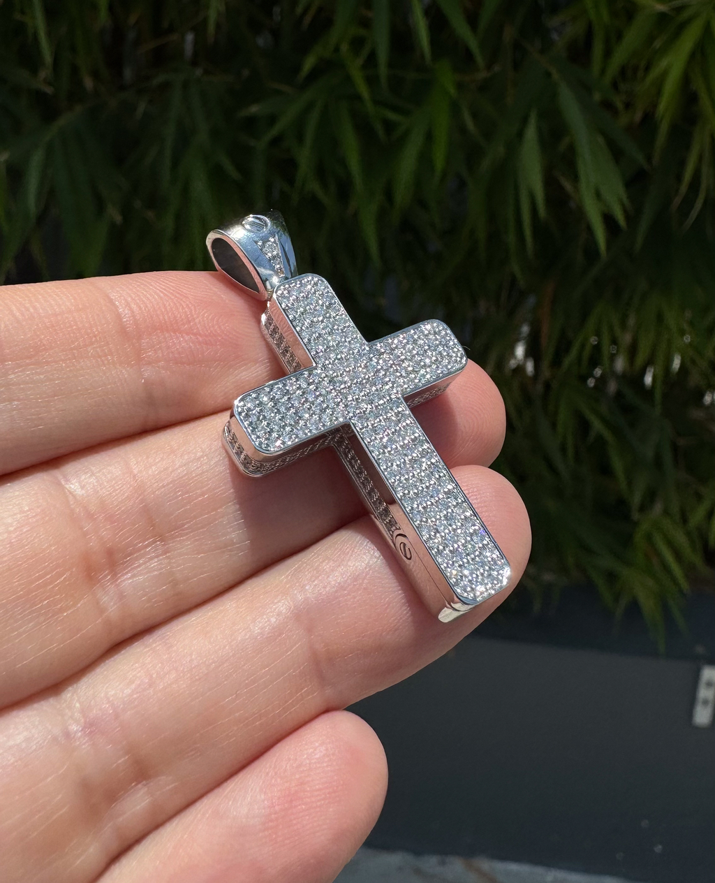 JERRITT Cross Gold Pendant with 2.00ct Diamonds