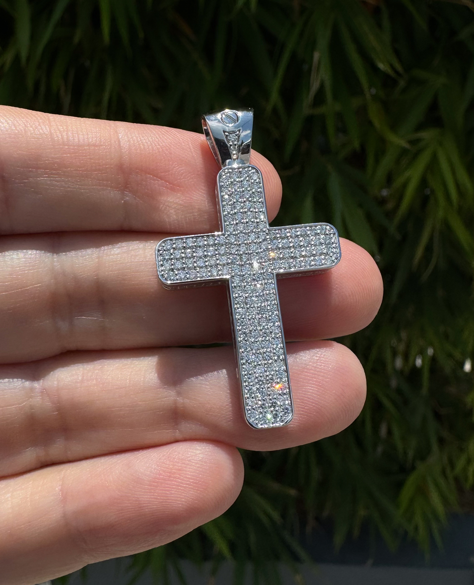 JERRITT Cross Gold Pendant with 2.00ct Diamonds