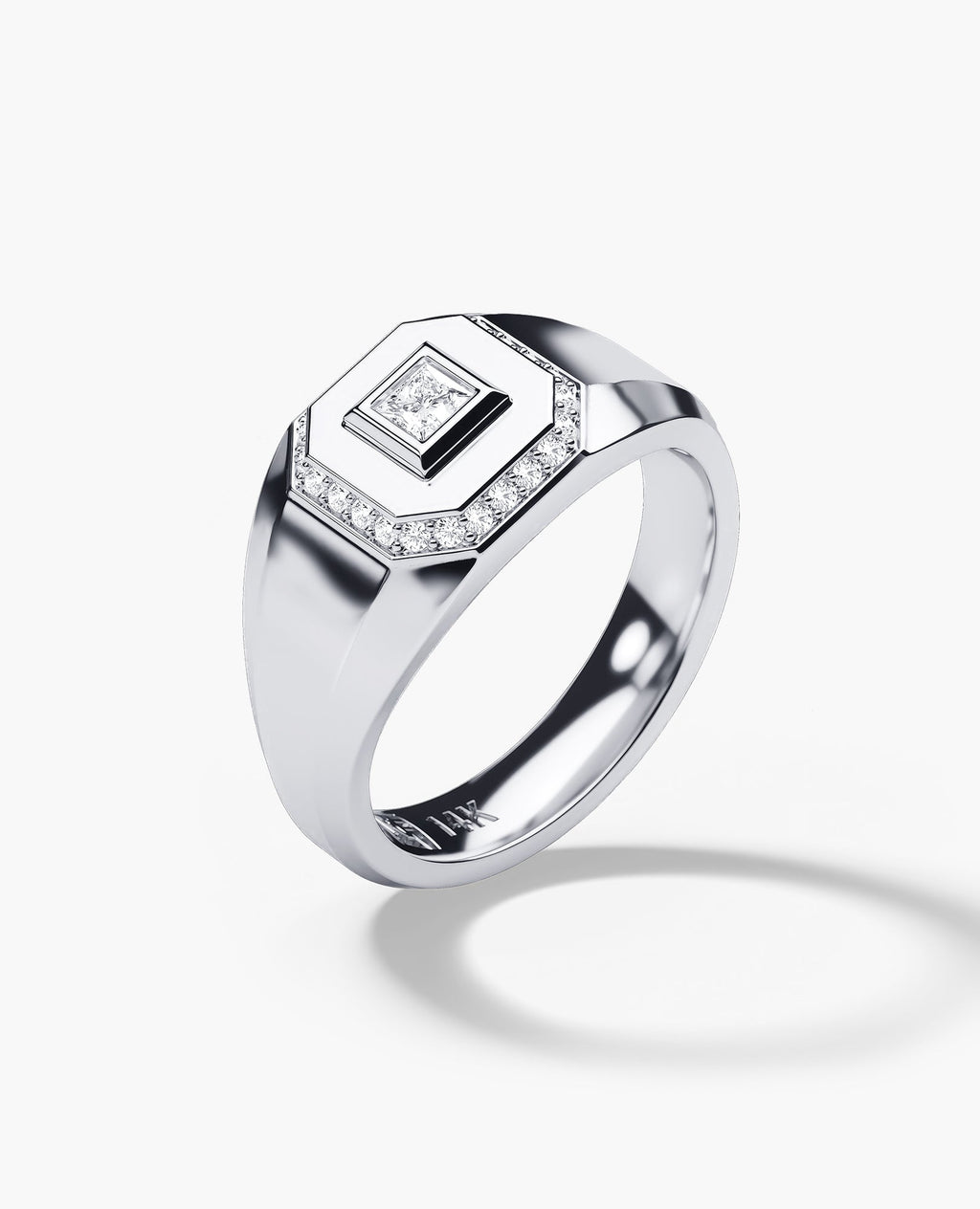 LA PAZ Gold Signet Ring with 0.20ct Diamonds