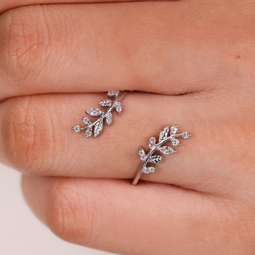 Marquise and Round Wedding Band in Nature Inspired Style