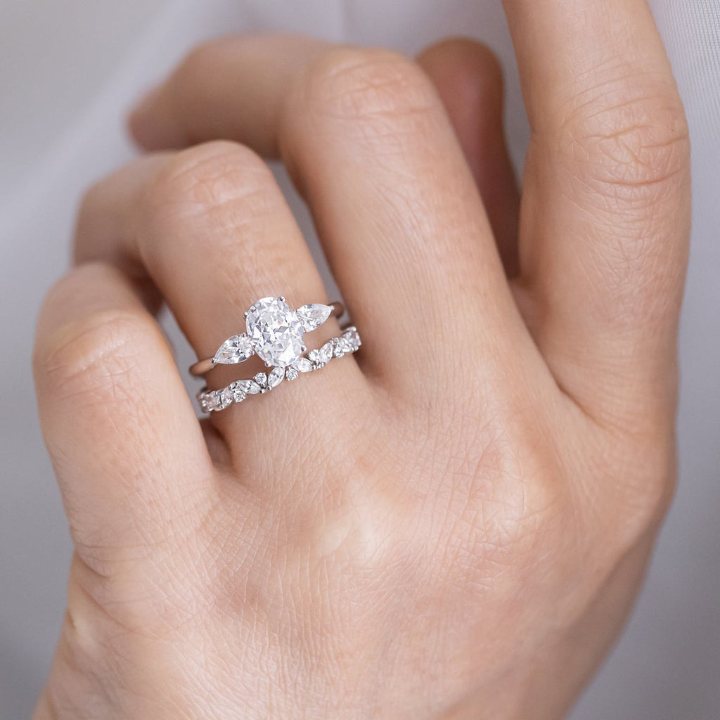 1.33 CT Oval Cut Three Stone Moissanite Engagement Ring