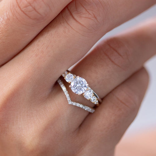 1.0 CT Round Cut Seven Stone Moissanite Engagement Ring