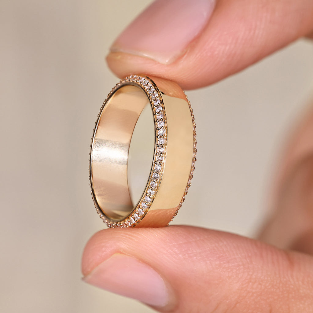 Men's Wedding Band in Round Cut Double Side Eternity style