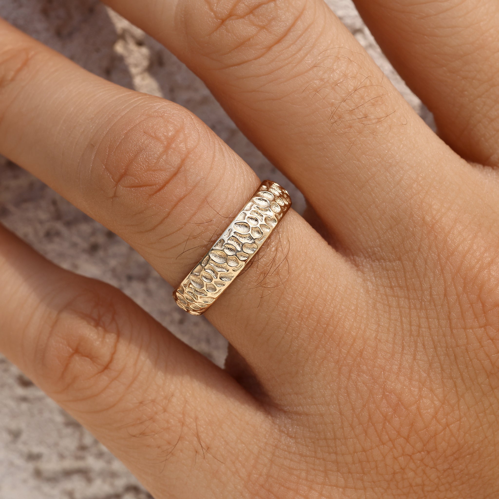 Men's Engagement Ring in Hammer Finish Secondary image