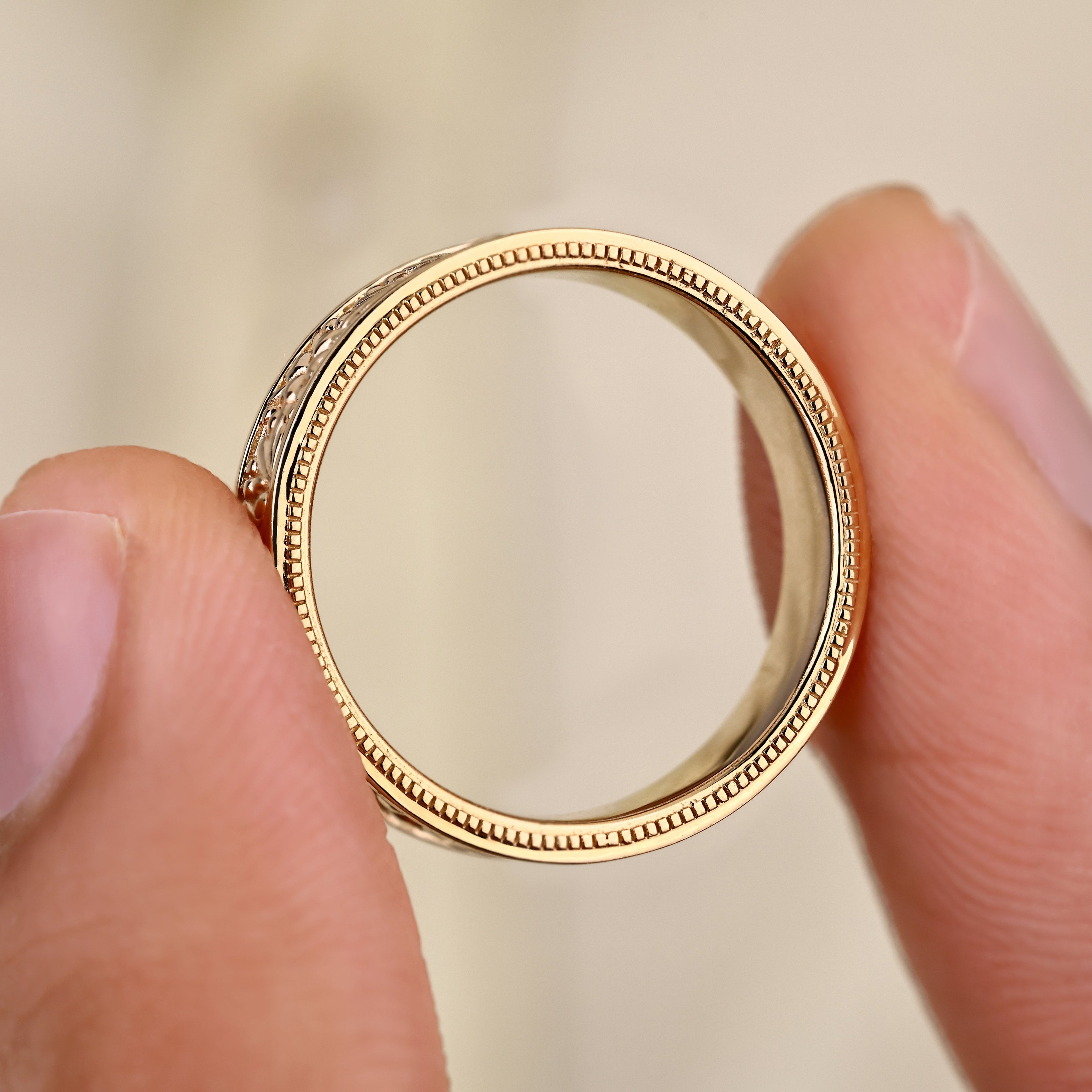 Comfort Fit Mens Wedding Band In Vintage Style