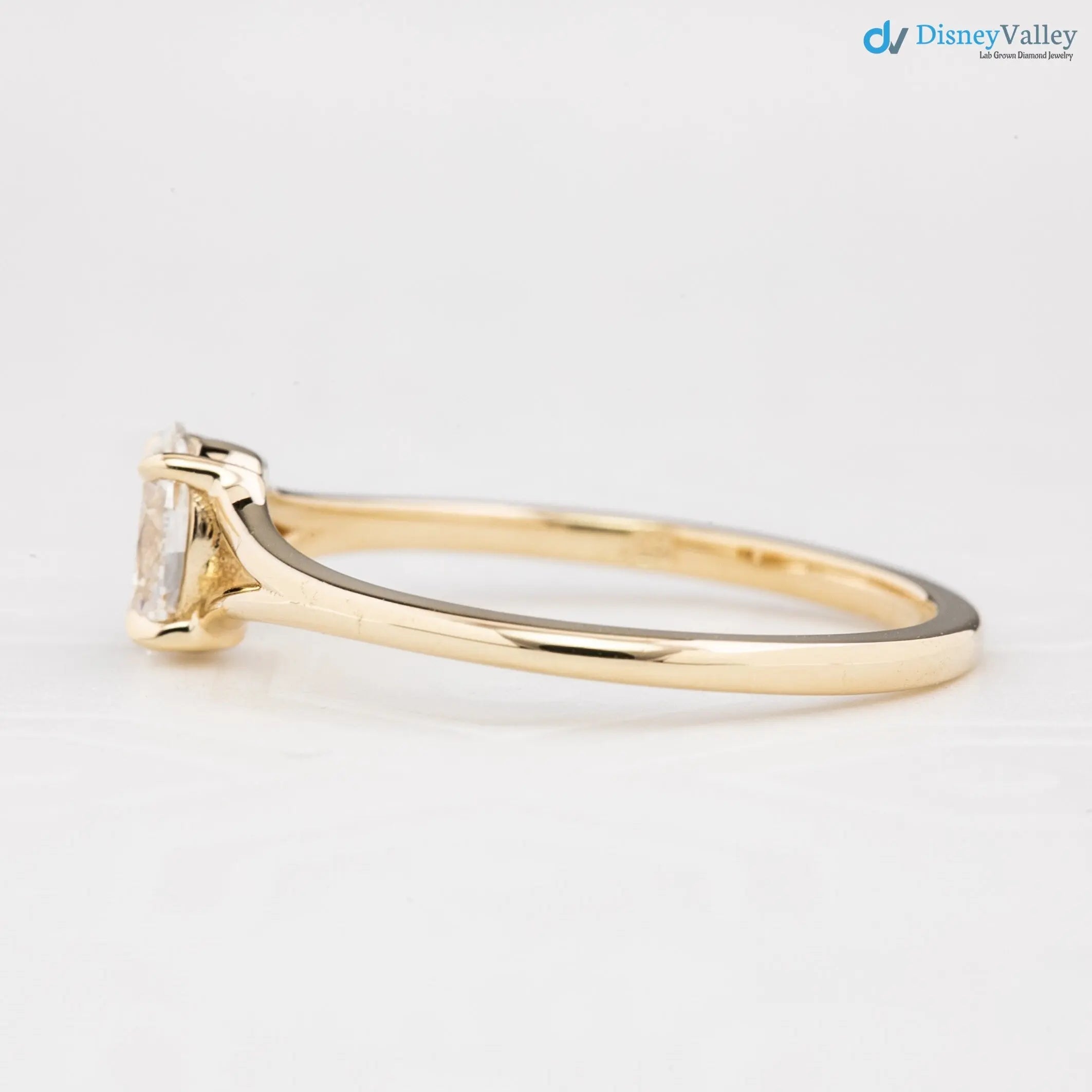 Minimalist 1 ct Oval brilliant lab grown diamond solitaire engagement ring - DisneyValley