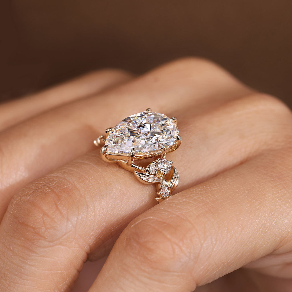 IGI certified 5 - 8 Carat Nature inspired Pear Shaped Diamond Ring