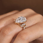 IGI certified 5 - 8 Carat Nature inspired Pear Shaped Diamond Ring