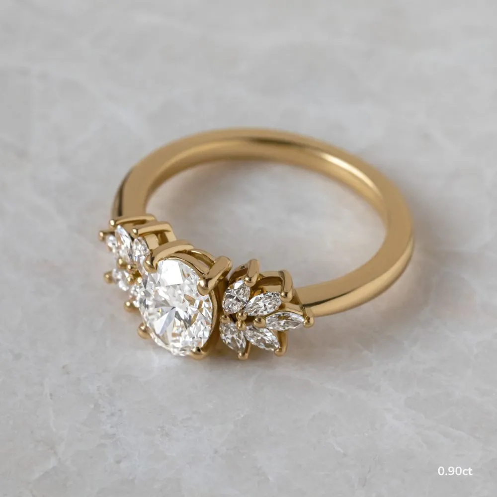 0.90 CT-2.0 CT Oval Moissanite Cluster Engagement Ring