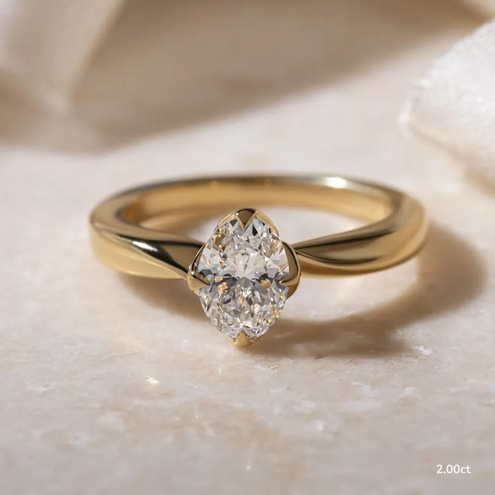 2.0 CT Oval Moissanite Solitaire Engagement Ring