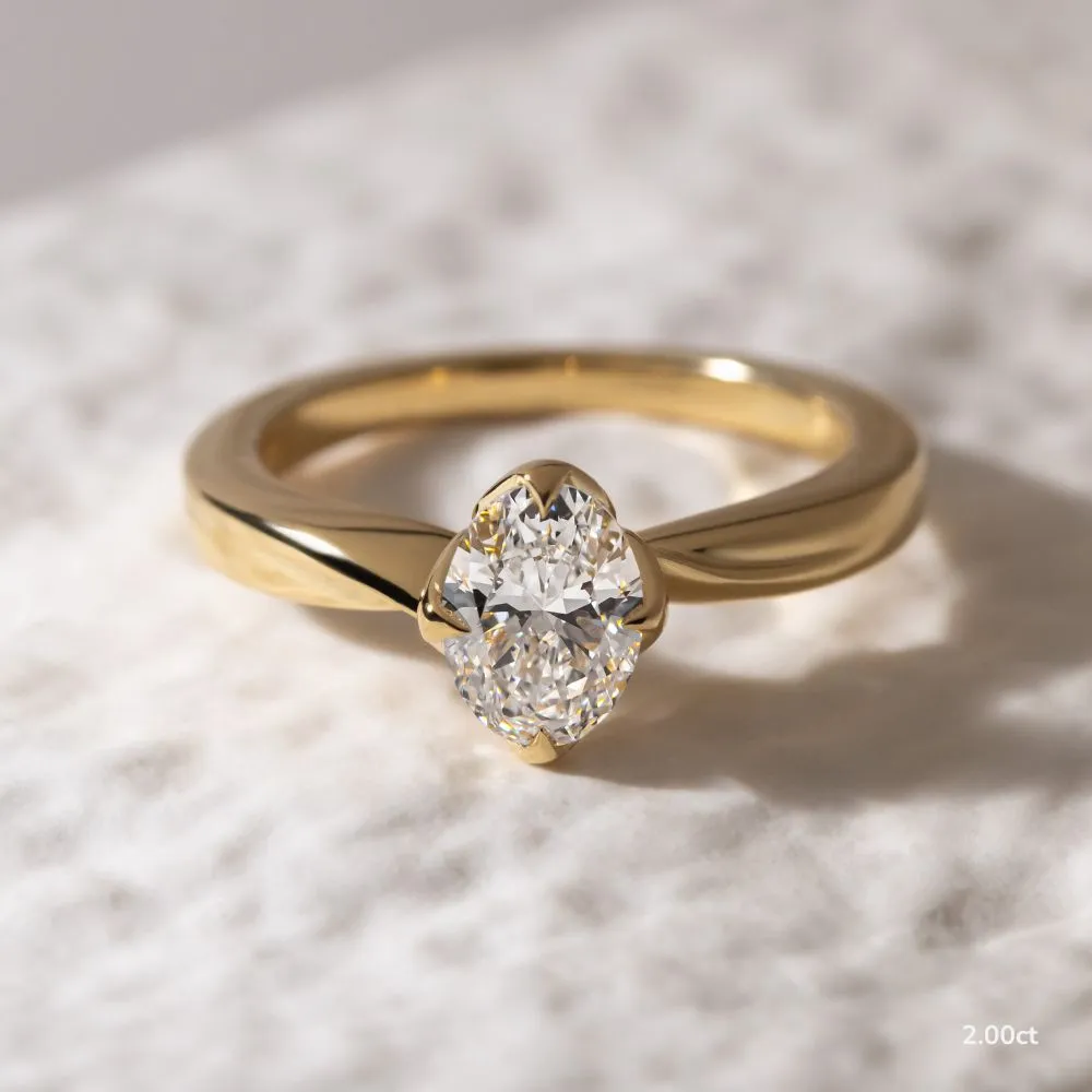 2.0 CT Oval Moissanite Solitaire Engagement Ring