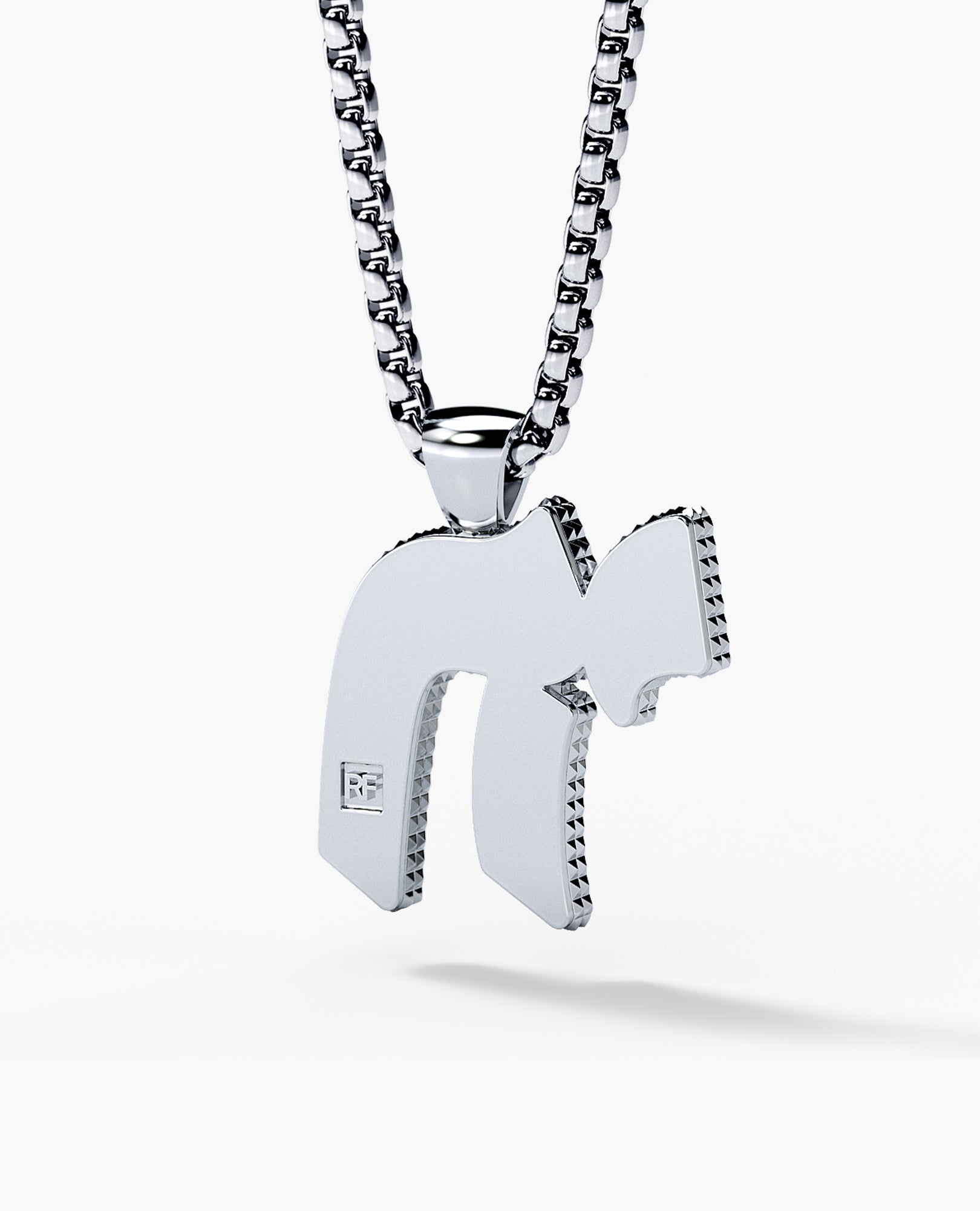 CHAI Gold Pendant with 0.40ct Diamonds
