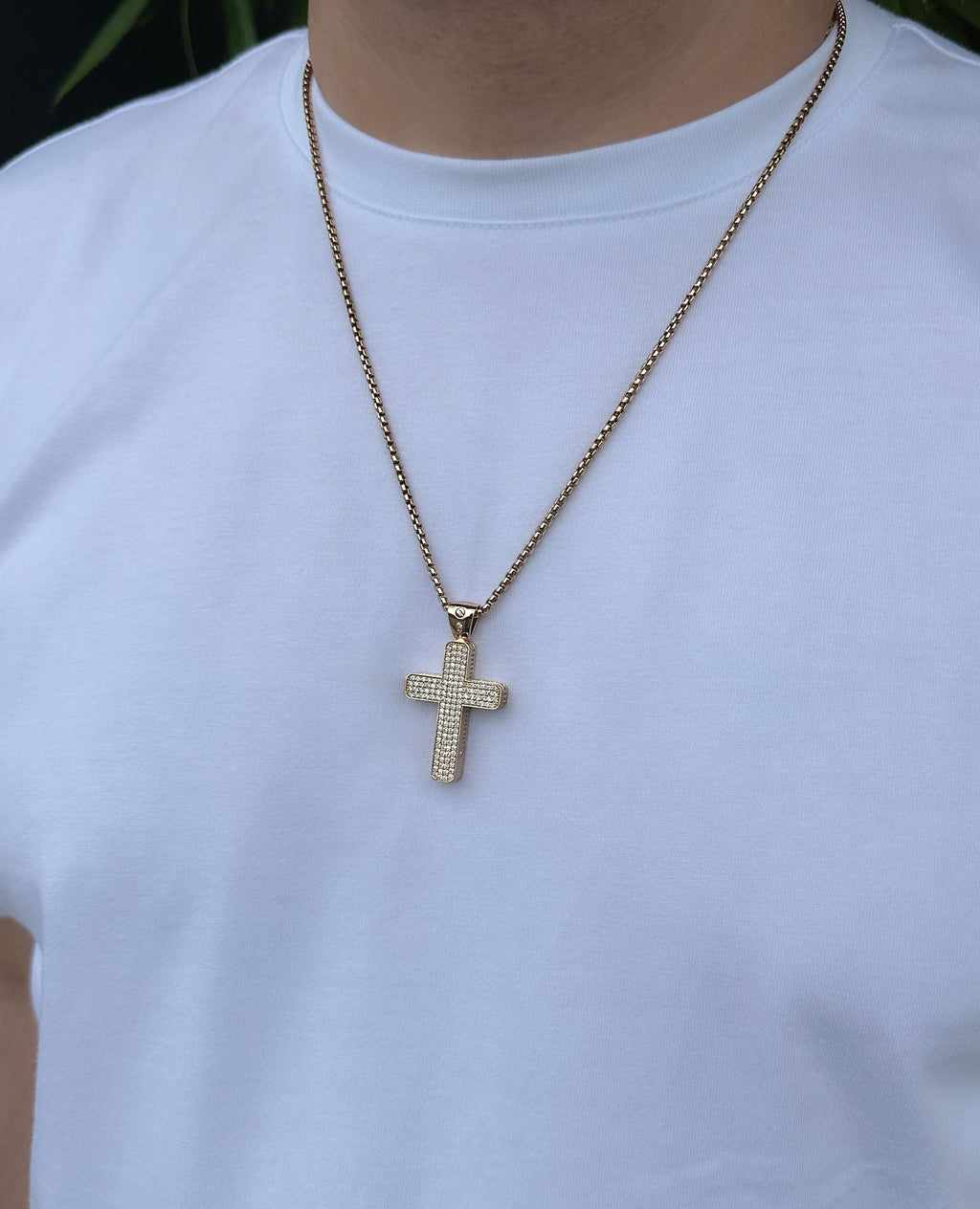 JERRITT Cross Gold Pendant with 2.00ct Diamonds