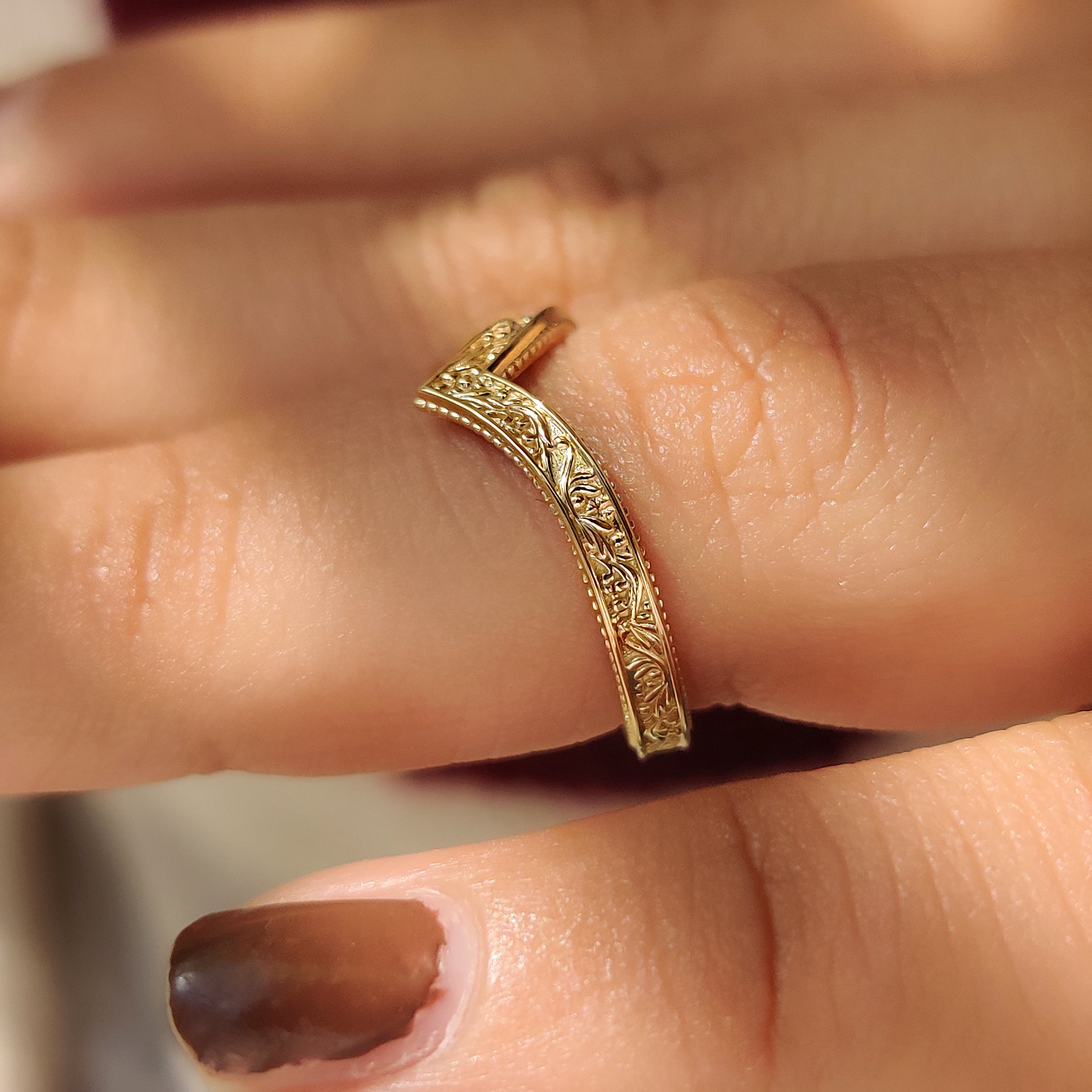 V Shape Art Deco Wedding Band In Milgrain Details