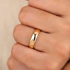 Comfort Fit Plain Mens Wedding Band