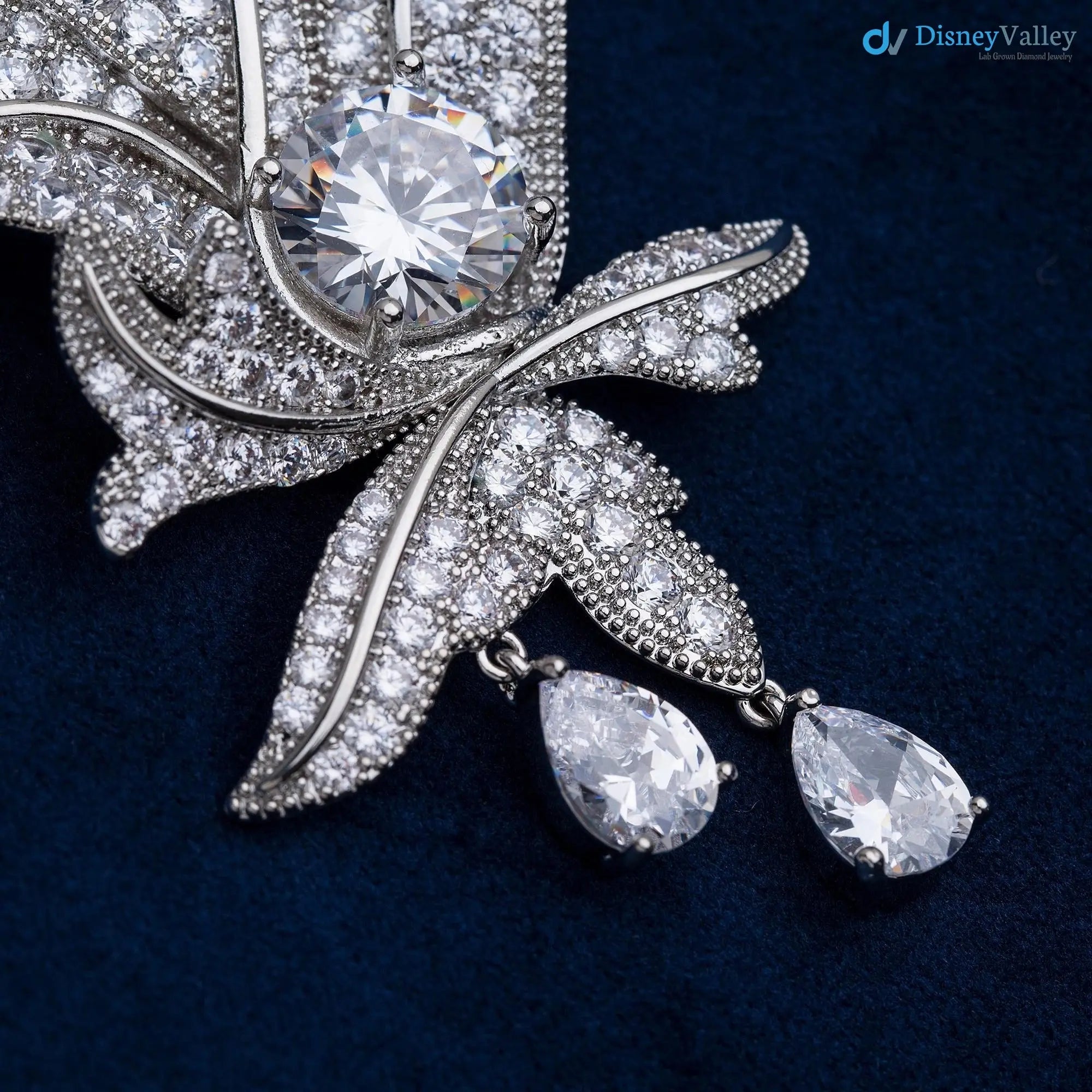 Princess Margaret’s Fleur-de-Lys Brooch Flora brooch,  antique brooch DisneyValley