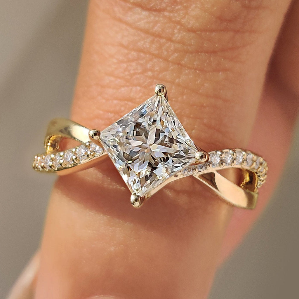 Princess Cut Diamond Ring With Twisted Pave