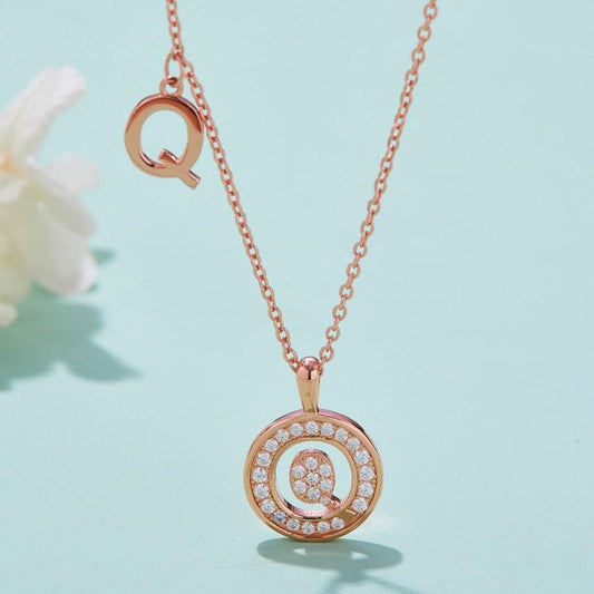 Personalized "Q" latter diamond necklace