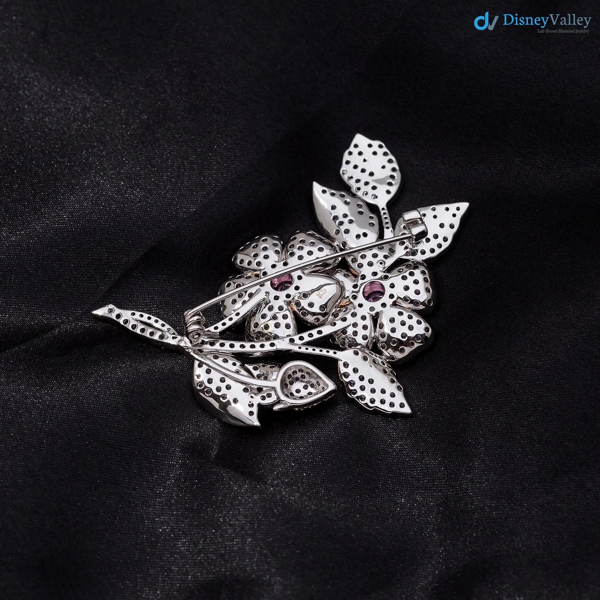 Queen Elizabeth’s English Rose Brooch Gothic Brooch, antique brooch DisneyValley