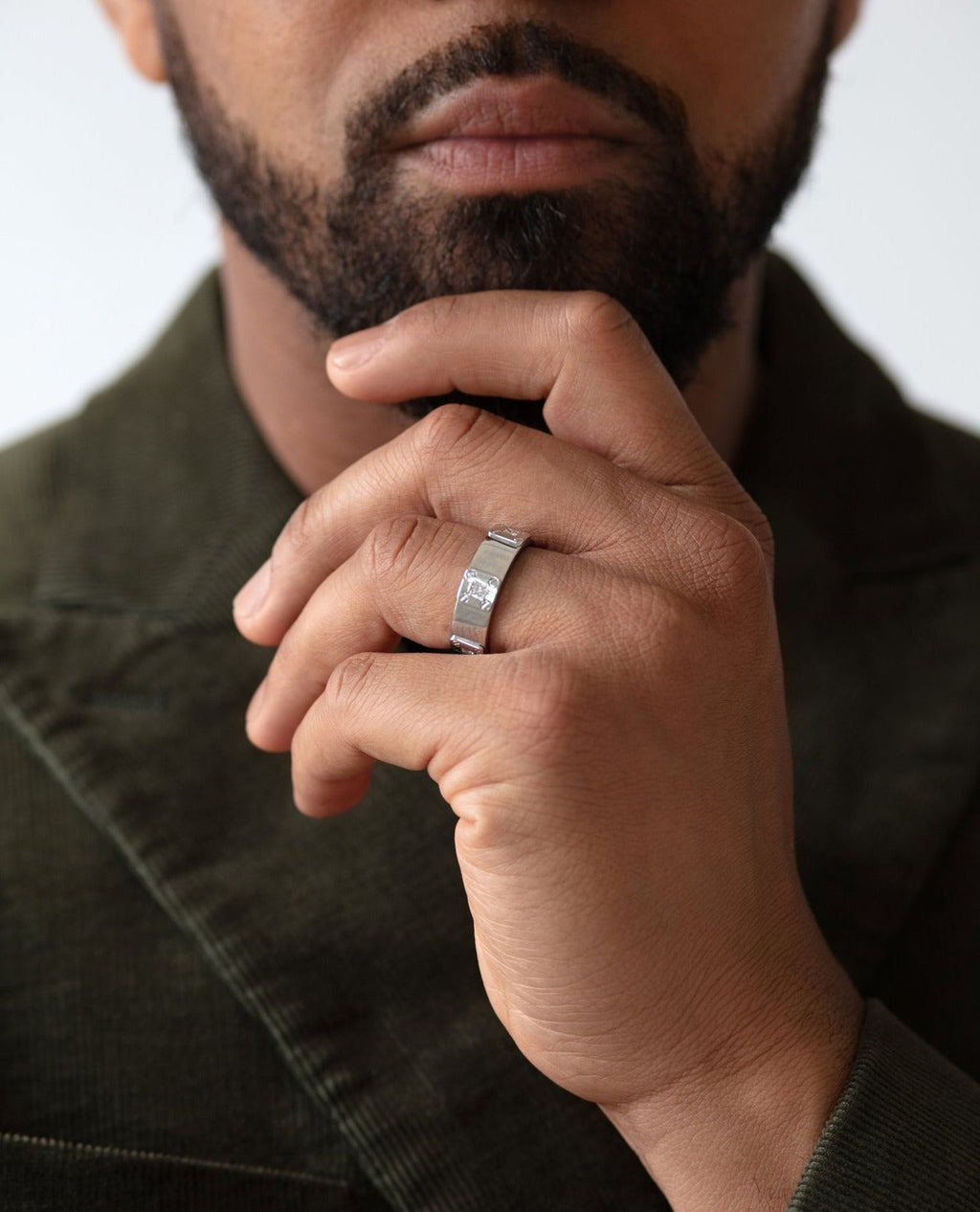 BARITE Gold Wedding Ring with 0.60ct Diamonds