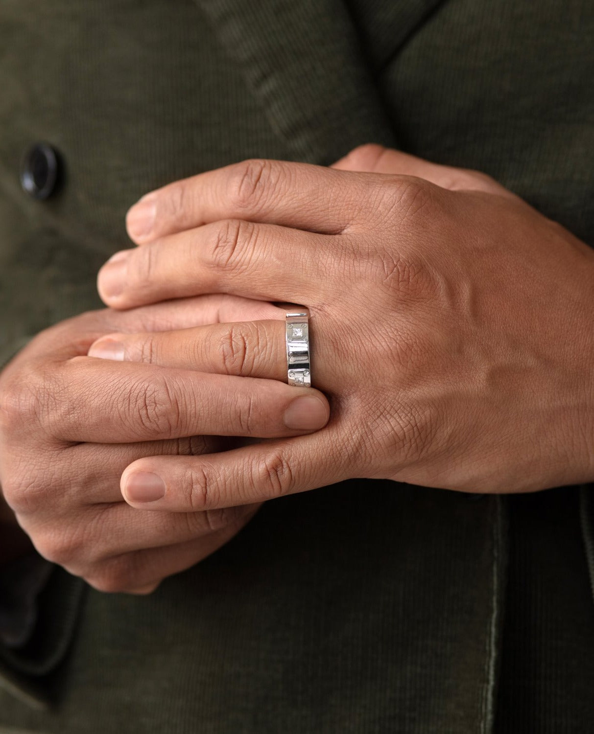 BARITE Gold Wedding Ring with 0.60ct Diamonds