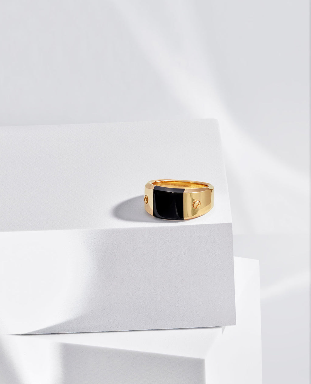 MONTANA Gold Ring with Black Onyx