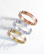 SHADOW BRIGGS Gold Ring
