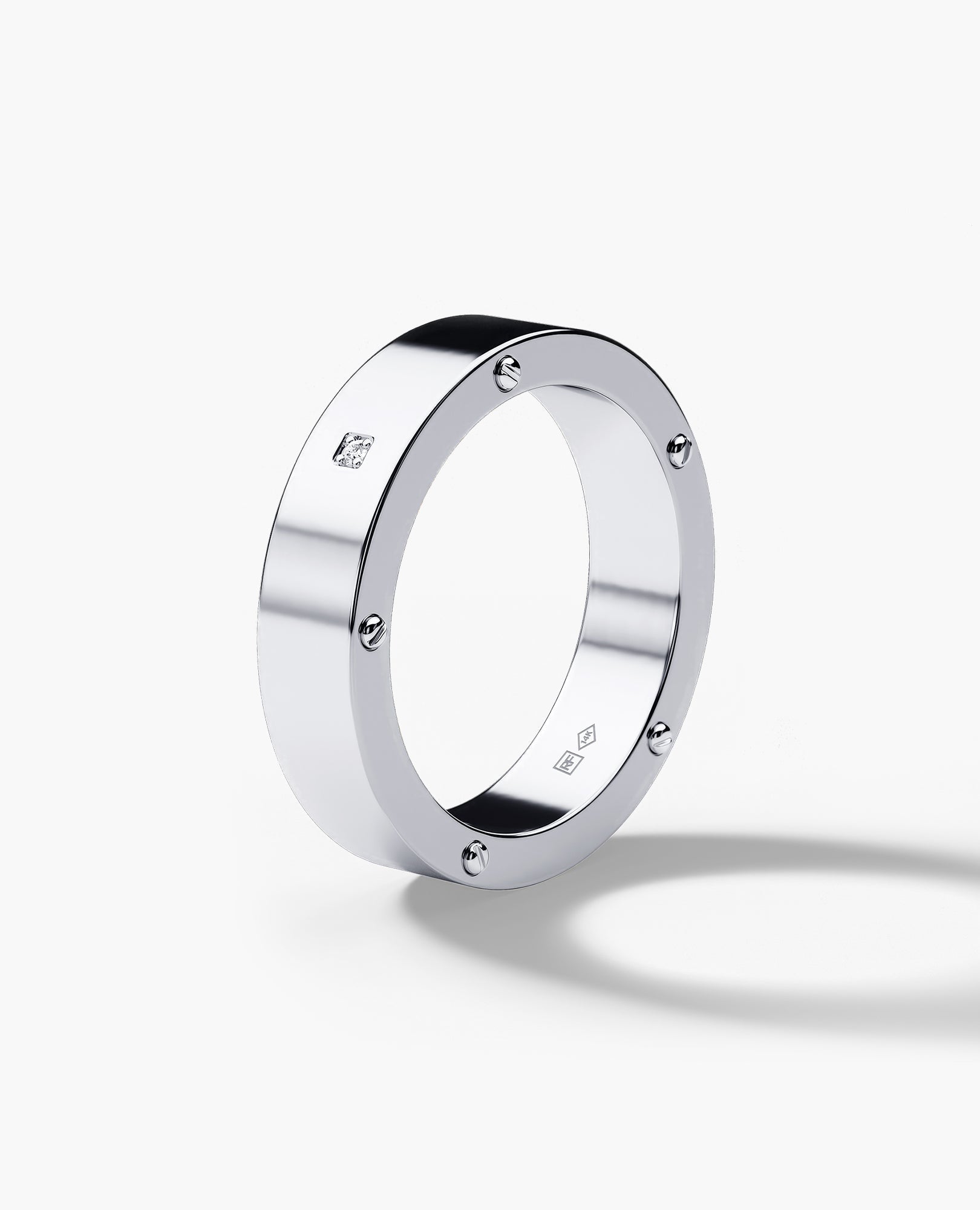 NORSE Gold Ring with Diamond - 5.5mm