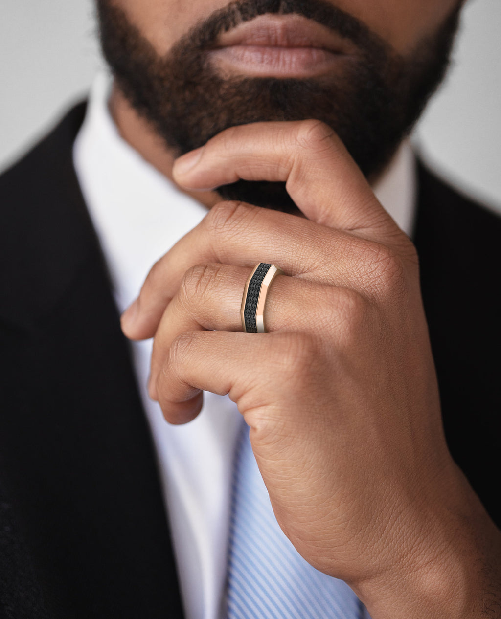 LINCOLN Gold Ring with 1.60ct Black Diamonds
