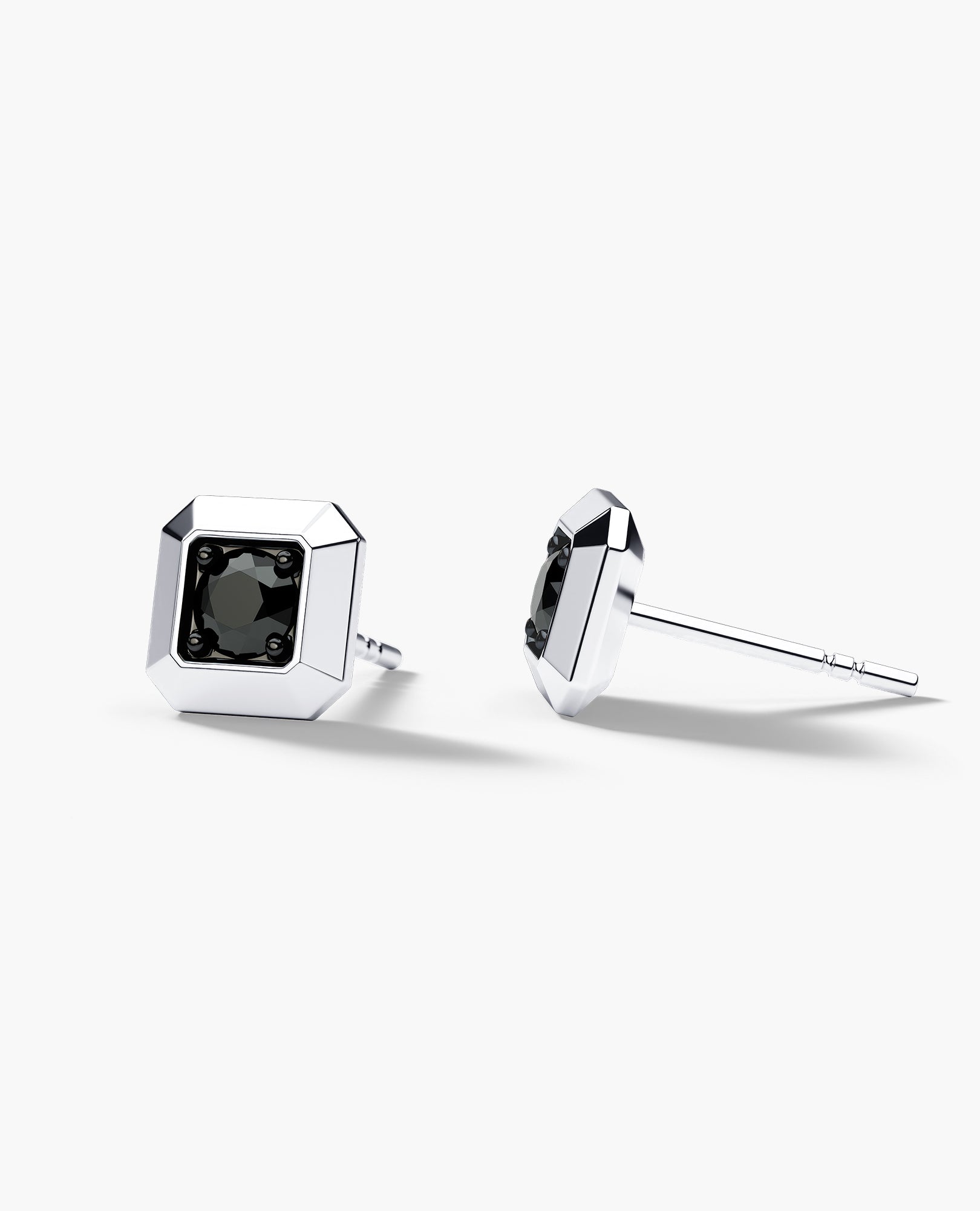 EDGE MINI Single Stud Earring with 0.15ct Black Diamond