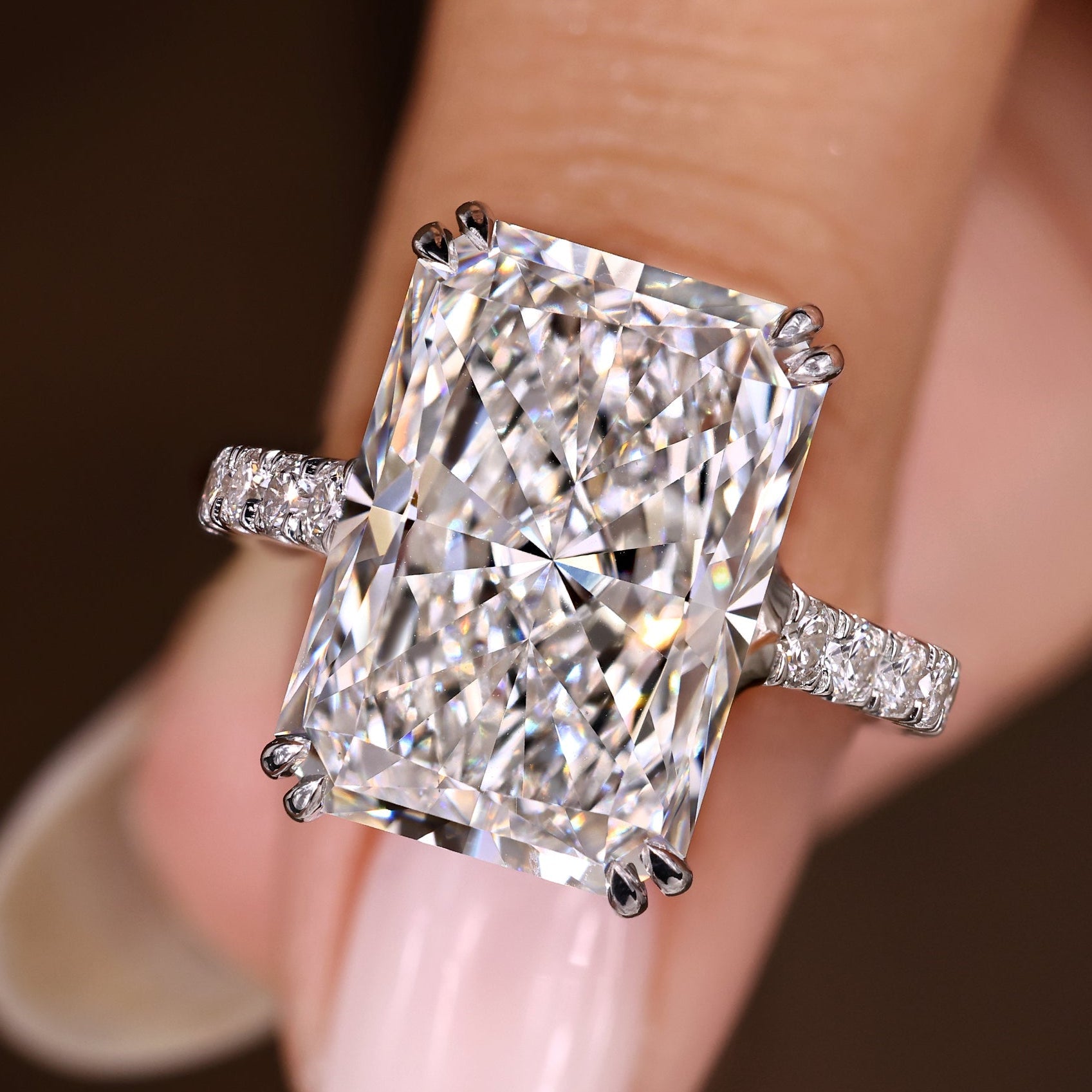 IGI Certified 10 - 12 Carat Radiant Cut Diamond Ring in Trellis Setting Main image