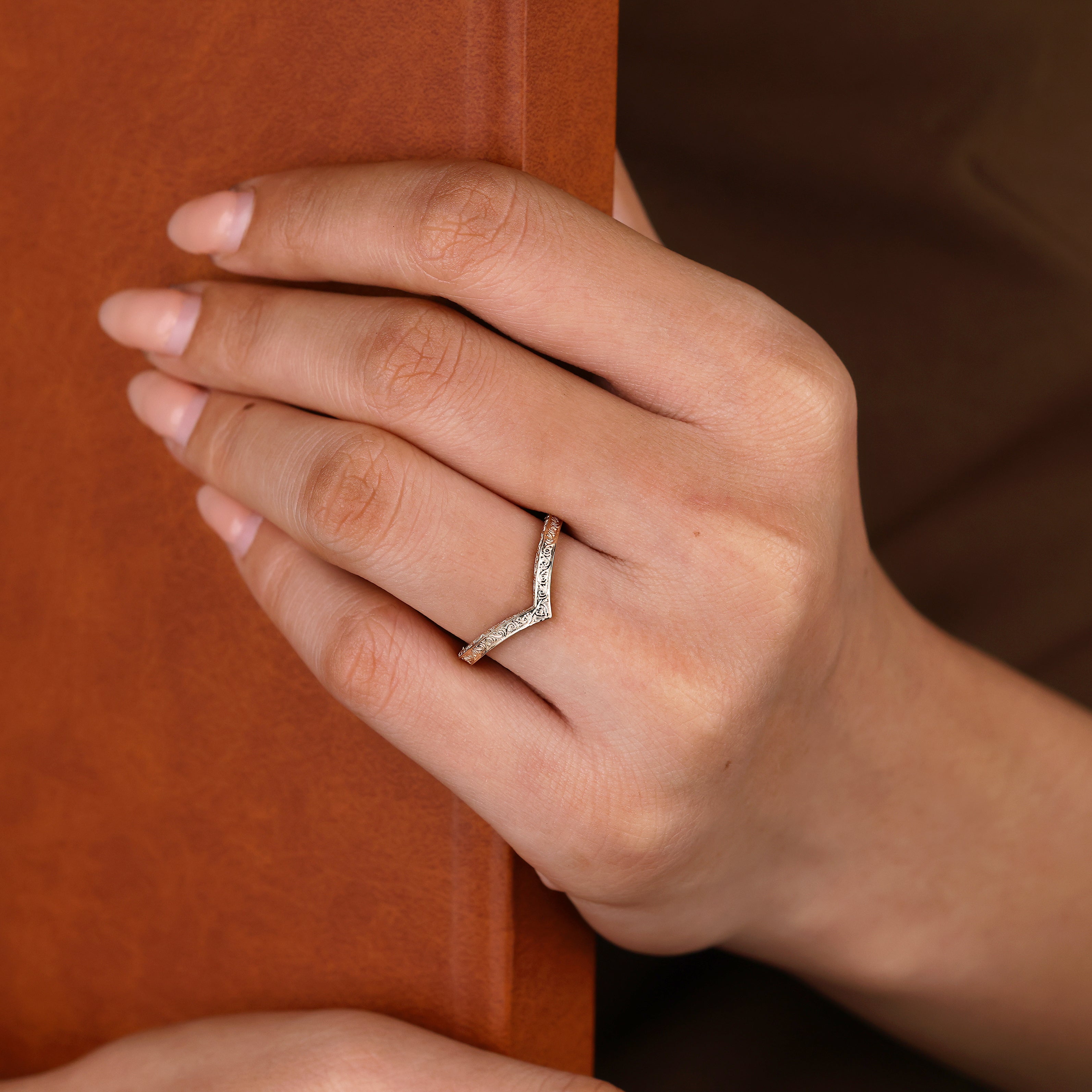 Curved Vintage Wedding Band