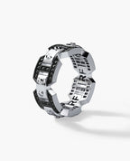 BRIGGS Gold Ring with 0.70ct Black Diamonds