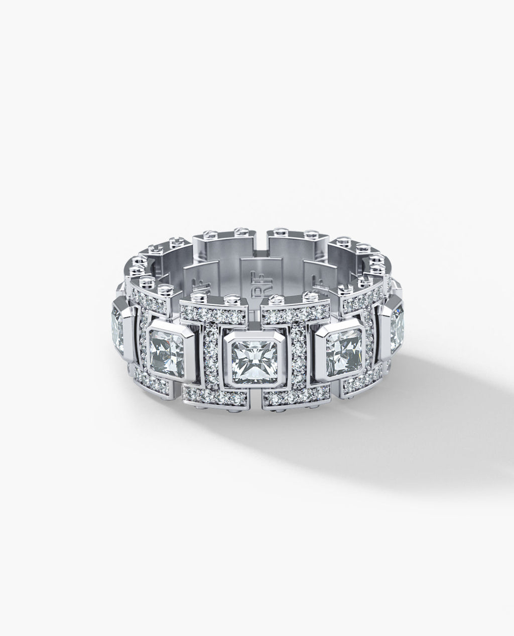 LA PAZ Gold Ring with 4.70ct Diamonds