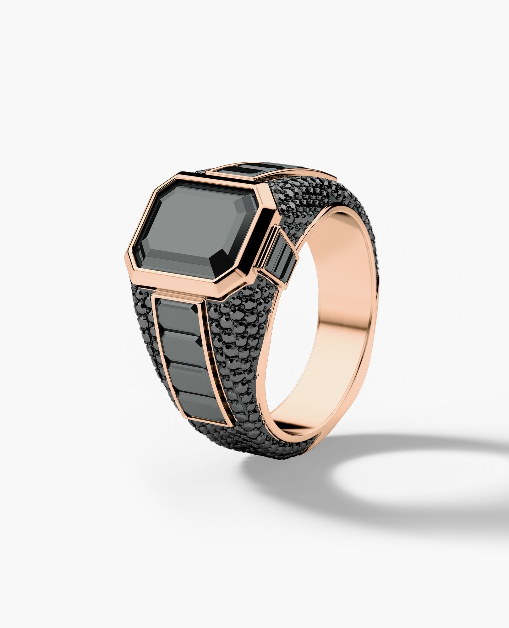 ROCHESTER Gold Signet Ring with 11.30ct Black Diamonds