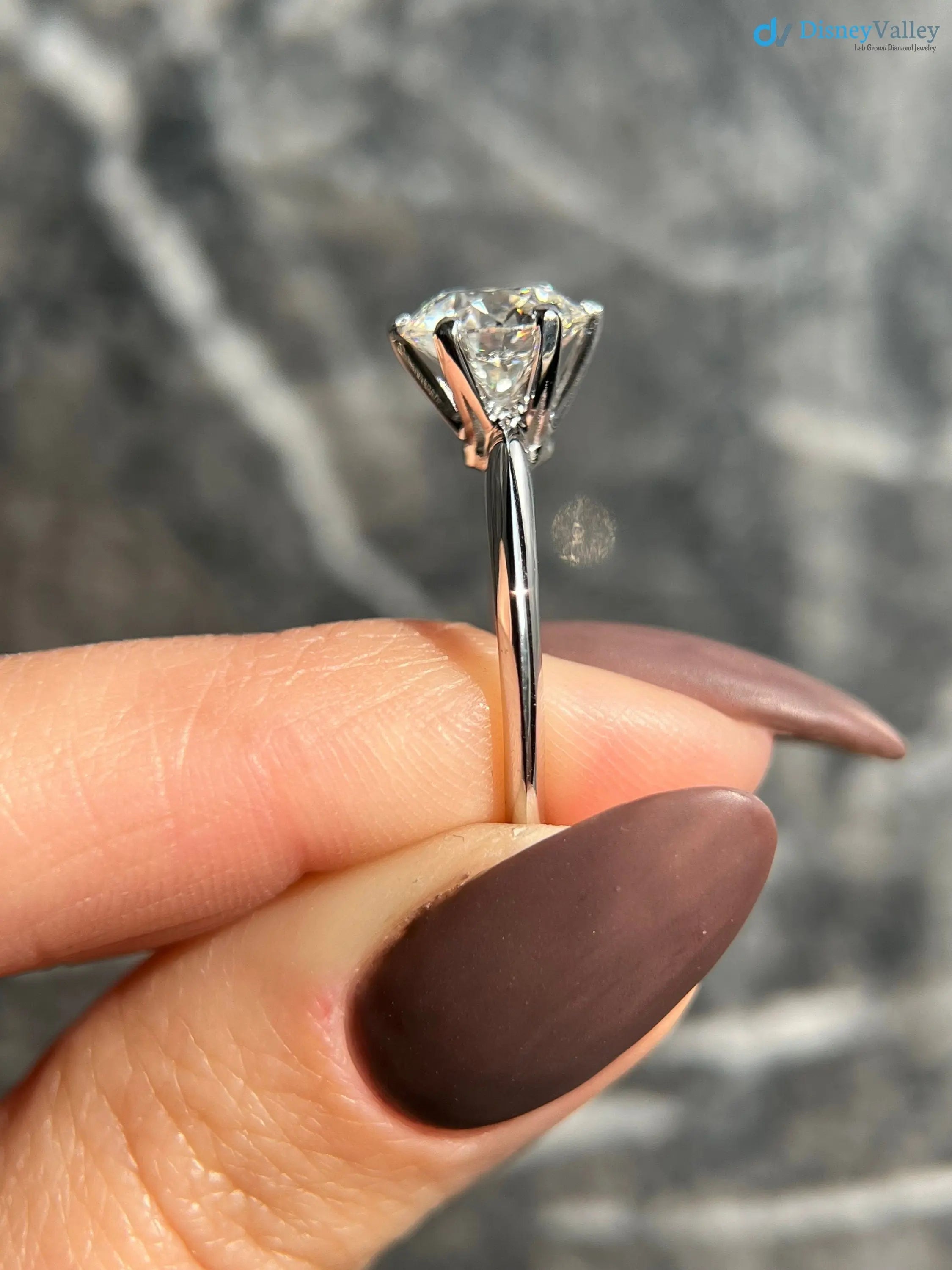 Round 2.5 Carat IGI Certified Lab Grown Ideal Cut Diamond Wedding ring - DisneyValley