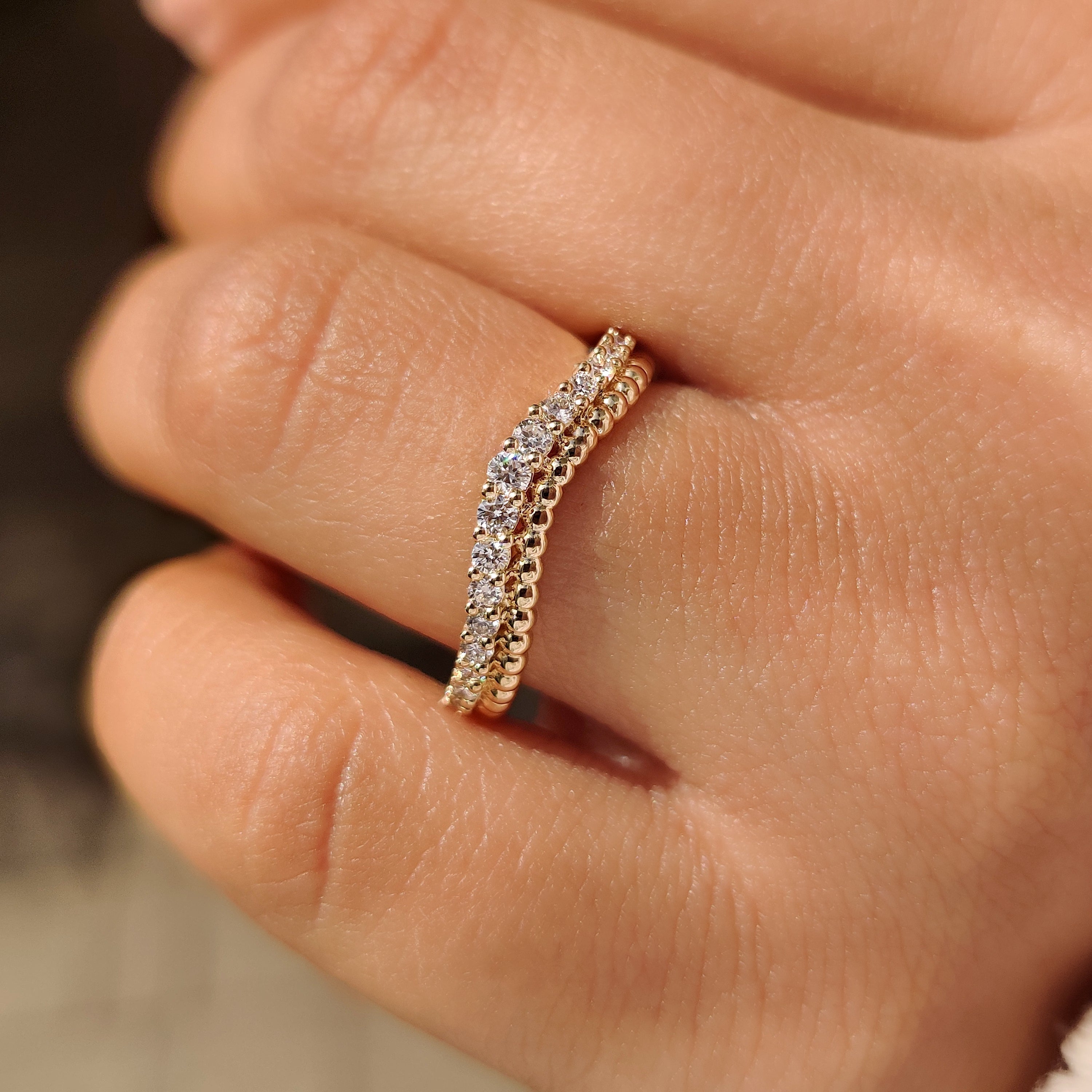 Round Diamond Curved Wedding Band with Double Row