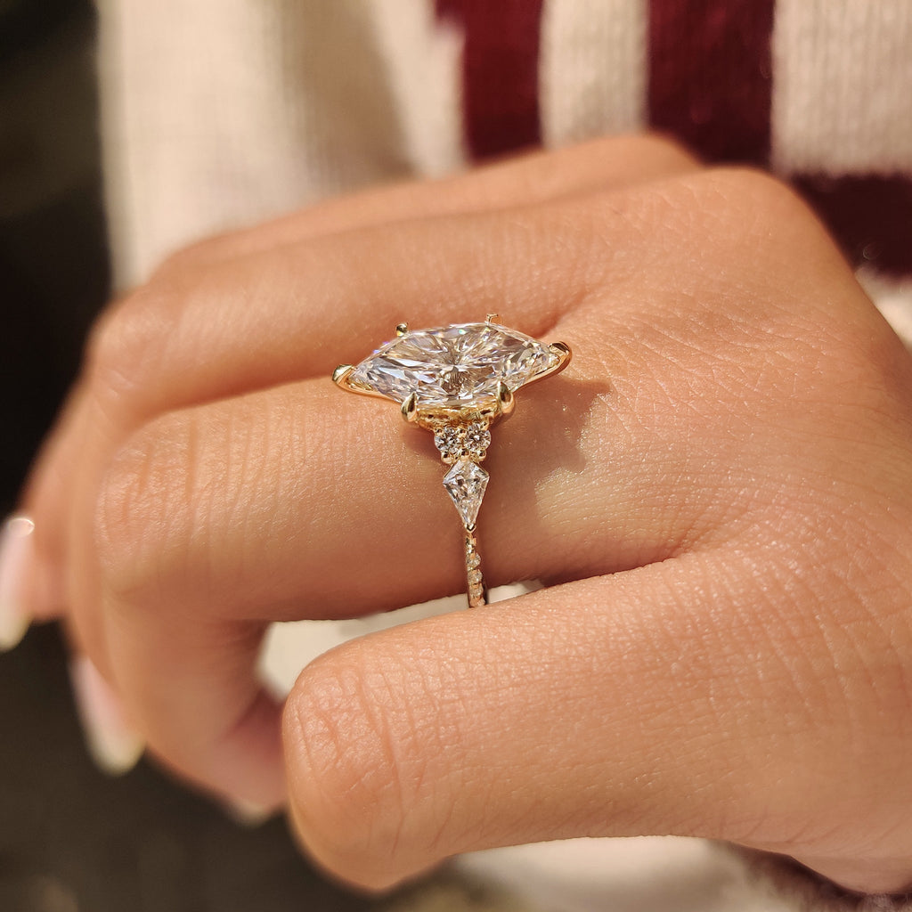 Dutch Marquise Ring with Kite and Round Side Stones