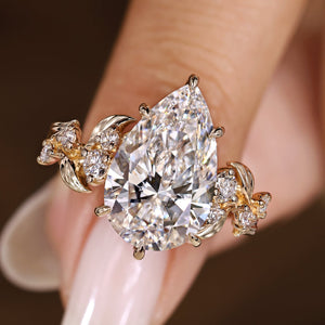 IGI certified 5 - 8 Carat Nature inspired Pear Shaped Diamond Ring