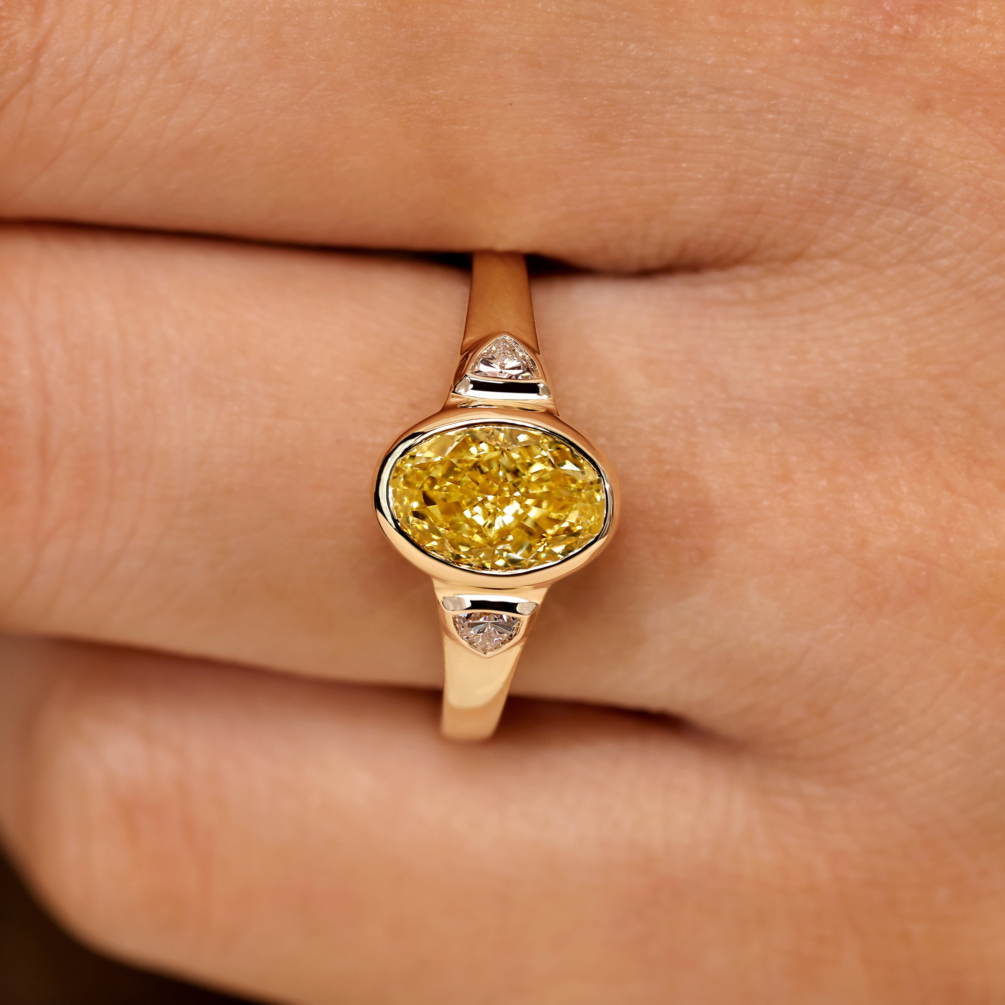 Three Stone Yellow Oval Cut Engagement Ring With Trillion Side Stone