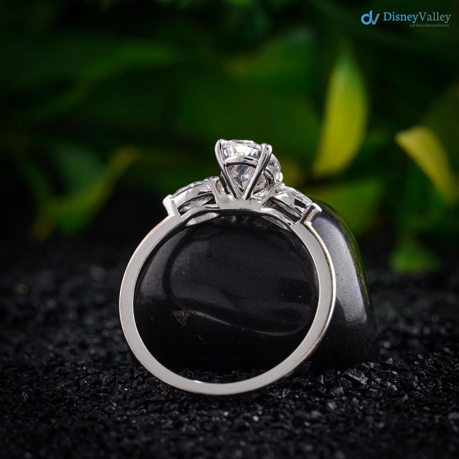 Three Stone Diamond Wedding Ring 2.0 Ct Oval Cut Moissanite Engagement Ring - DisneyValley