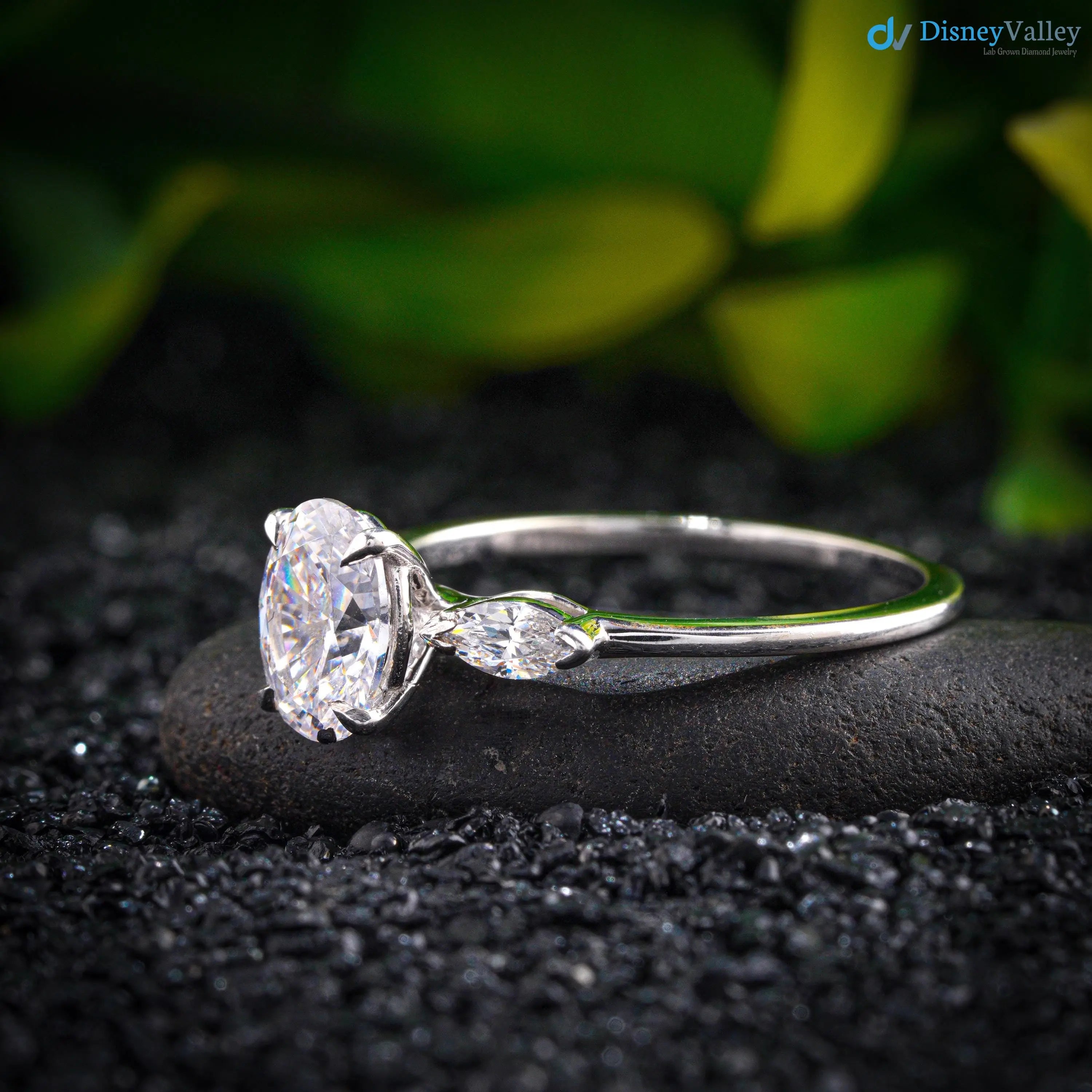Three Stone Diamond Wedding Ring 2.0 Ct Oval Cut Moissanite Engagement Ring - DisneyValley
