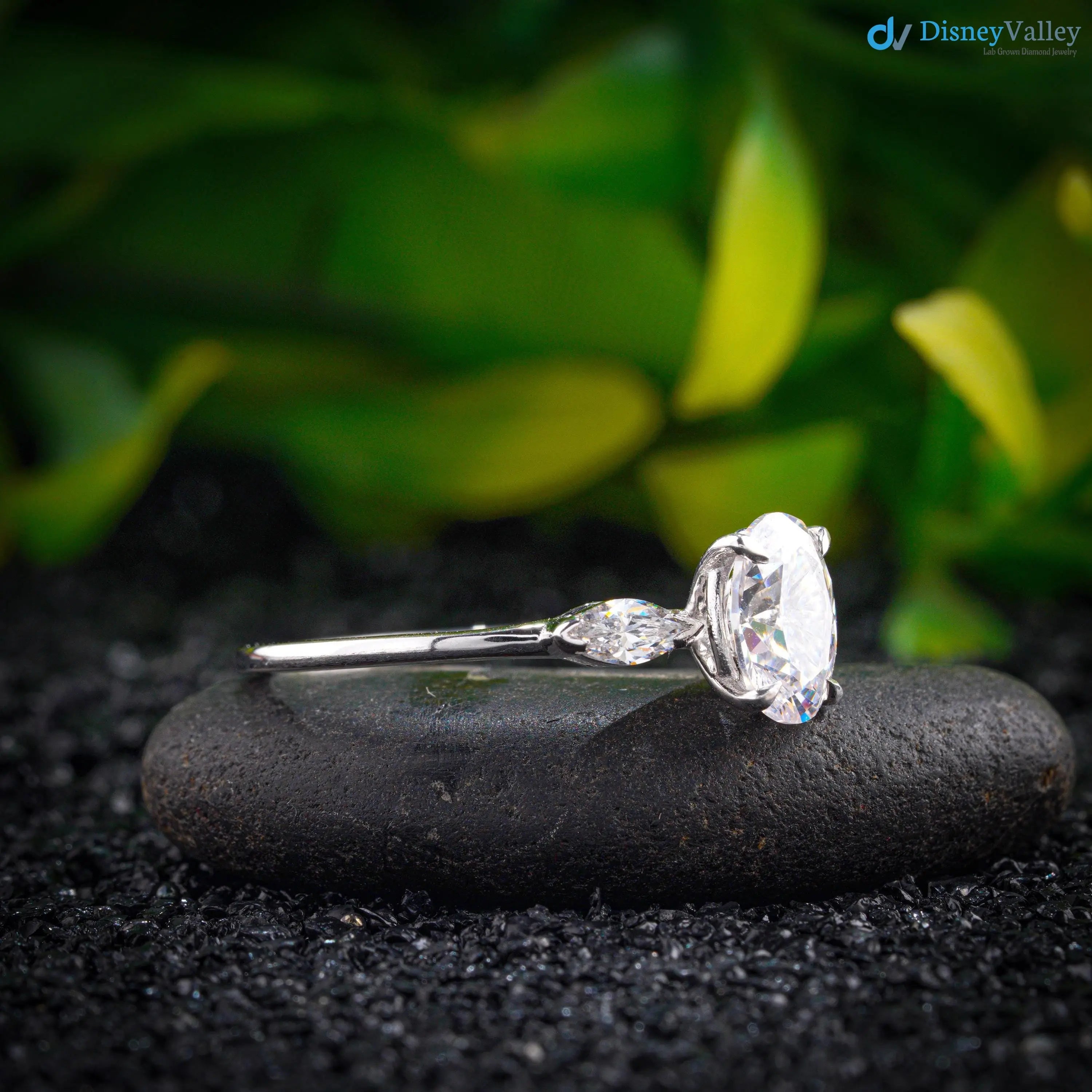 Three Stone Diamond Wedding Ring 2.0 Ct Oval Cut Moissanite Engagement Ring - DisneyValley