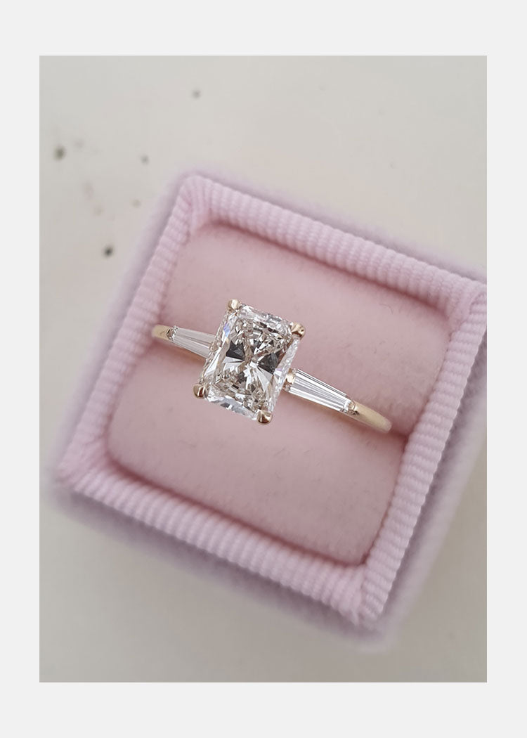 1.0 CT Radiant Cut Moissanite Three Stones Engagement Ring