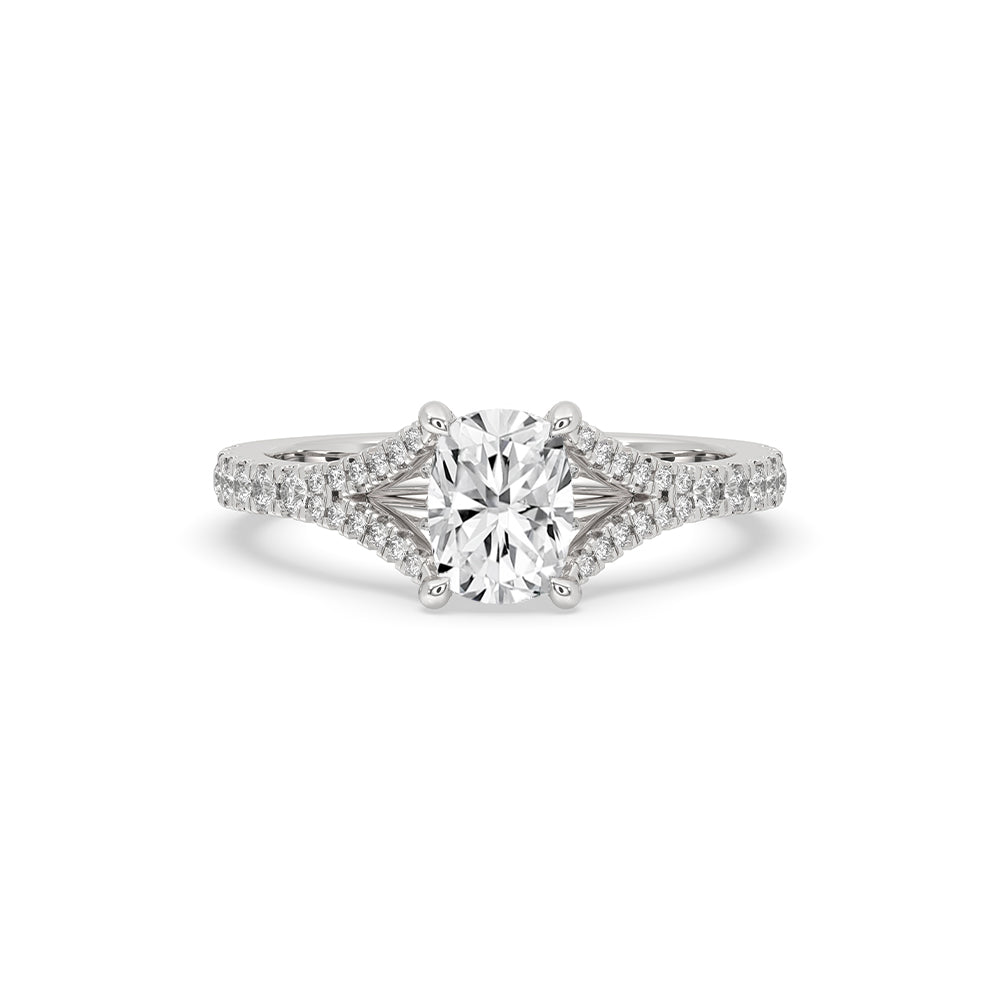 Cushion Cut Diamond Ring With Split Pave Style Imagen principal del producto