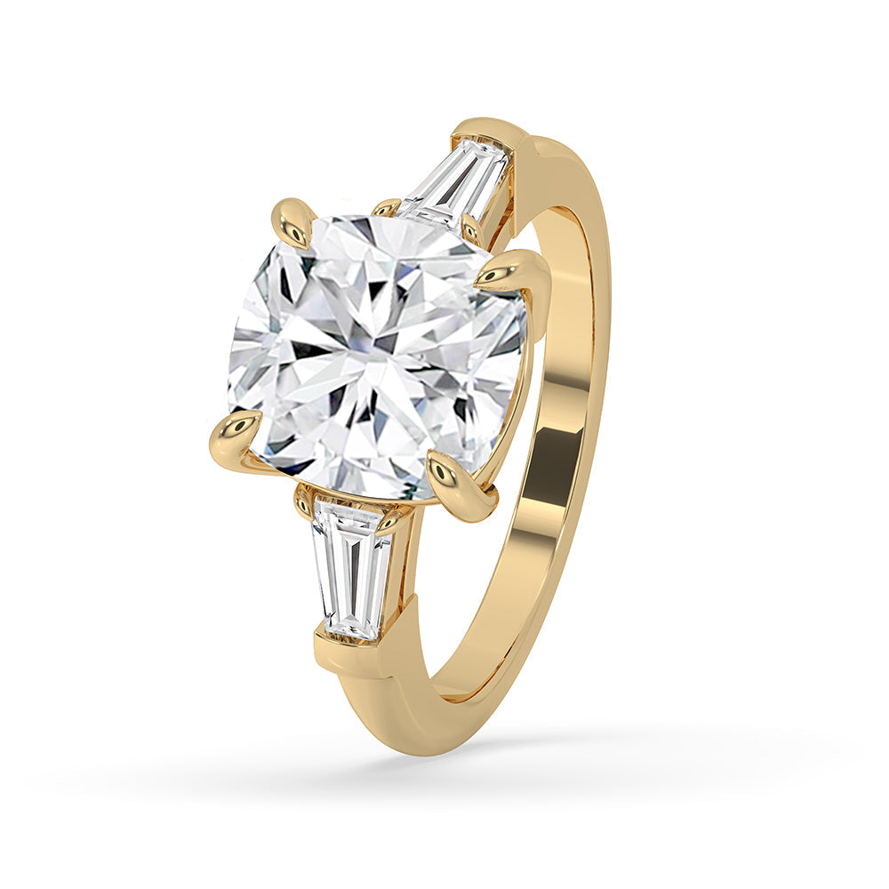 3 Stone Diamond Ring In Yellow Gold Secondary image