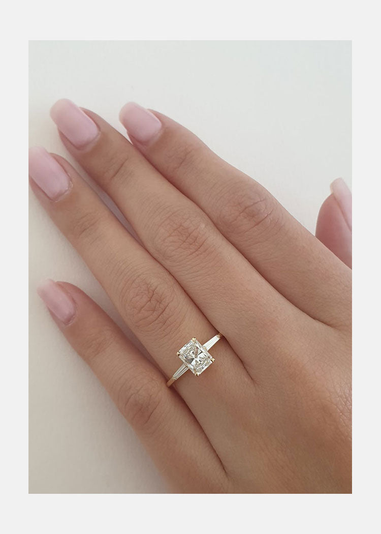 1.0 CT Radiant Cut Moissanite Three Stones Engagement Ring