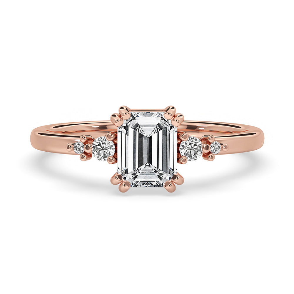 3 Carat Emerald Cut Diamond Ring Immagine principale del prodotto